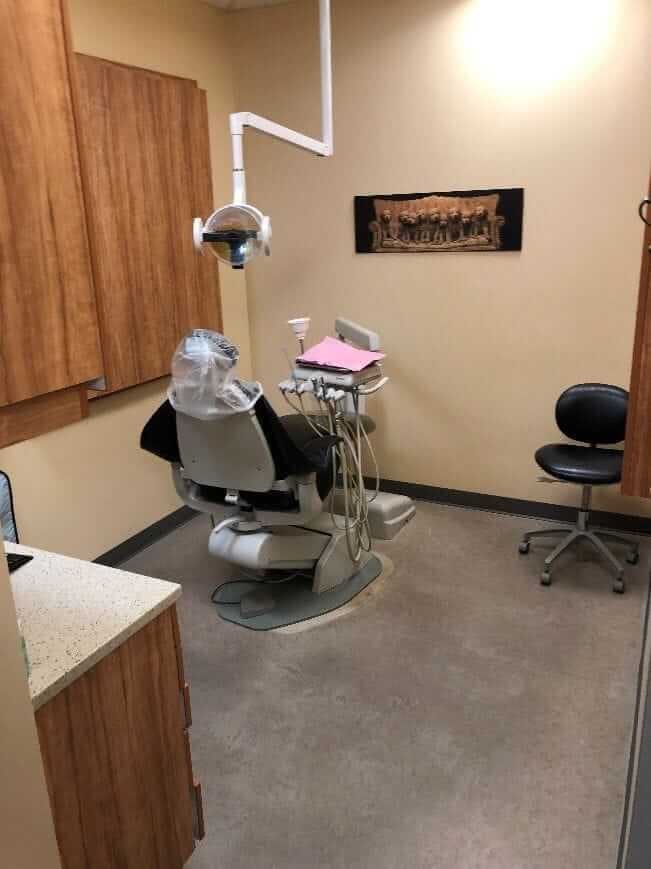 LaSalle Court Dentistry Office Image 9